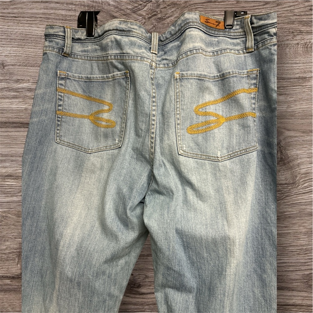Seven7 Women's Relaxed Light Blue Jeans - Picture 3 of 6